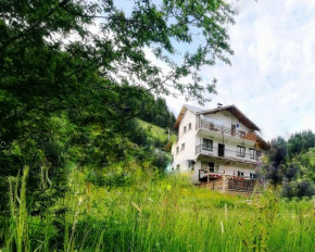  Kuma Lissa Guest House  Кожари